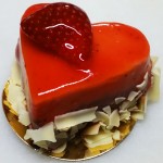 Πάστα σοκολάτα - φράουλα σε σχήμα καρδιάς