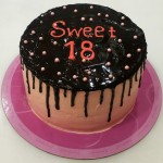 Τούρτα ψηλή sweet 18